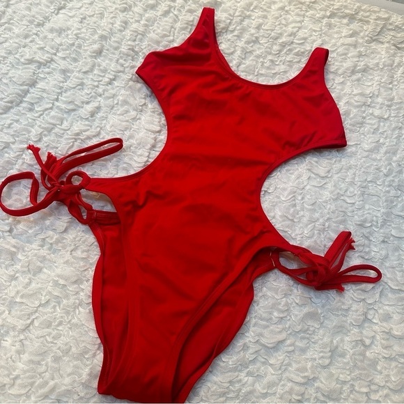 ♥️✨HOST PICK✨♥️Victoria’s Secret Cut Out Tie Waist One Piece Bathing Suit XS - Picture 1 of 6